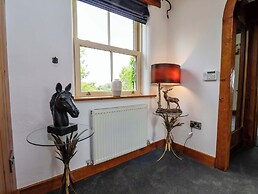 Crossbutts Farmhouse