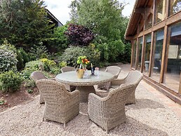 Crossbutts Farmhouse