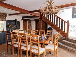 Crossbutts Farmhouse