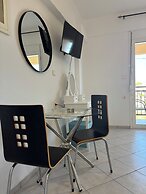 Happy Apartments