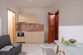 Happy Apartments