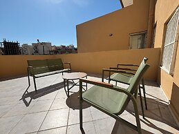 Happy Apartments