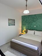 Happy Apartments