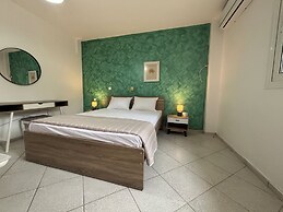 Happy Apartments