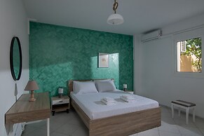 Happy Apartments