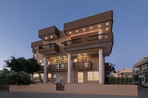Happy Apartments