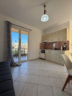 Happy Apartments