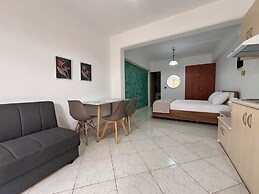 Happy Apartments