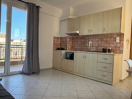 Happy Apartments