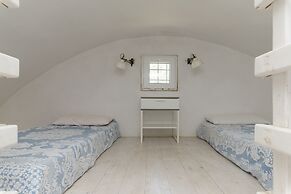 Trullo Mandorlo by Wonderful Italy
