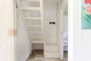 Trullo Mandorlo by Wonderful Italy