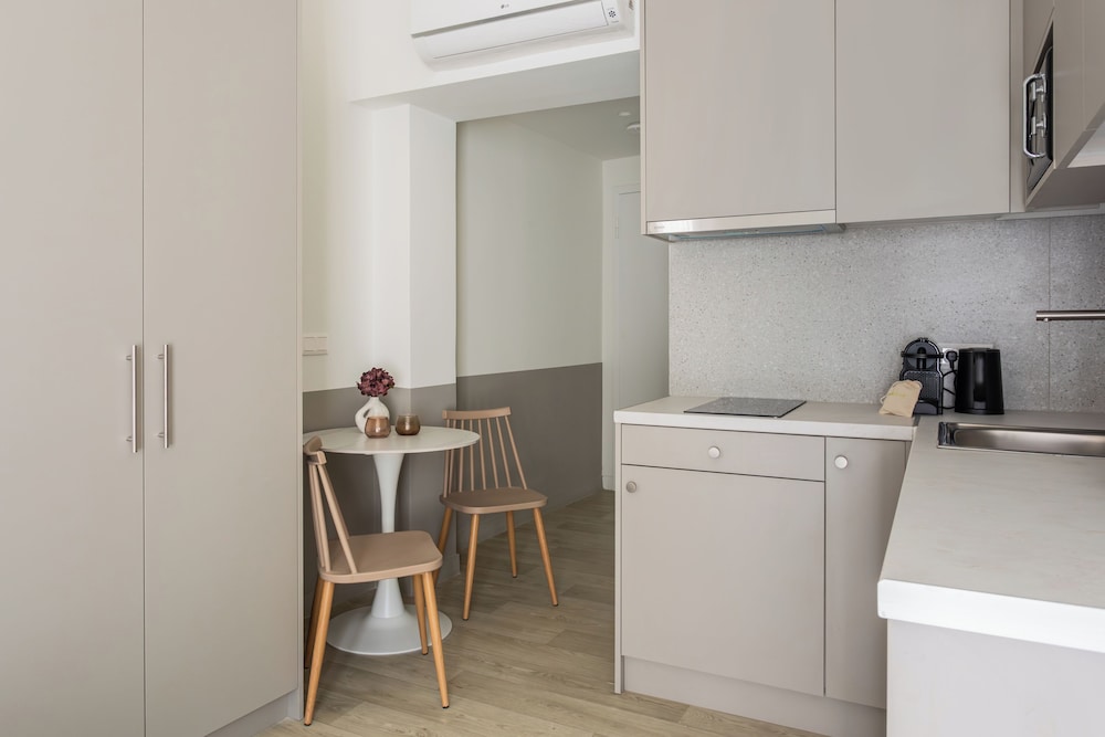 SOL by Zoia Living