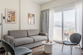 KLEO by Zoia Living