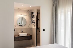 KLEO by Zoia Living