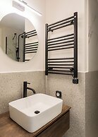 KLEO by Zoia Living