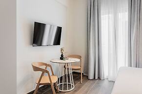 KLEO by Zoia Living