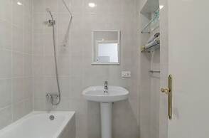 Apartamentos piscina compartida