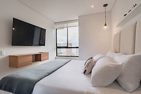 Grand By Jalo