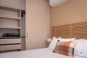 Grand By Jalo