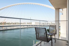 Silkhaus Canal Front Residence
