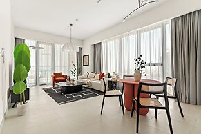 Silkhaus Canal Front Residence