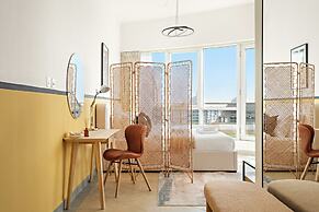 Silkhaus Madison Residency