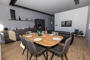 Luxury studios by Like properties
