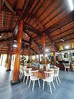 Nava Hotel & Resort