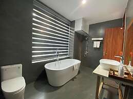 Nava Hotel & Resort