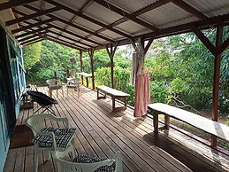 Mahina Lodge