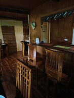 Mahina Lodge