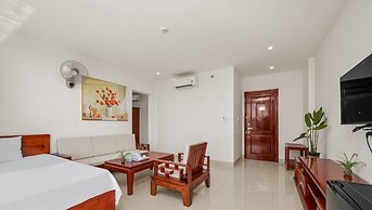 Cocorico Da Nang Beach Hotel