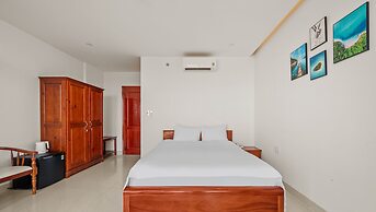 Cocorico Da Nang Beach Hotel