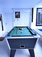 Hunter Hide Pool Villa