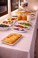 Milat Cave Hotel