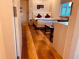 Hotel Chariot Inn