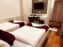 Hotel Chariot Inn