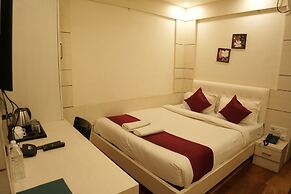 Hotel Chariot Inn