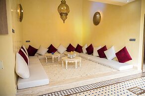 Riad Tonaroz