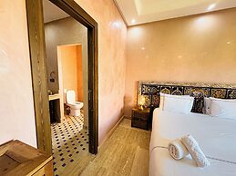 Riad Tonaroz