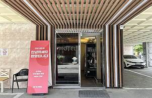 ANYANG IT CENTRO HOTEL