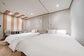 ANYANG IT CENTRO HOTEL