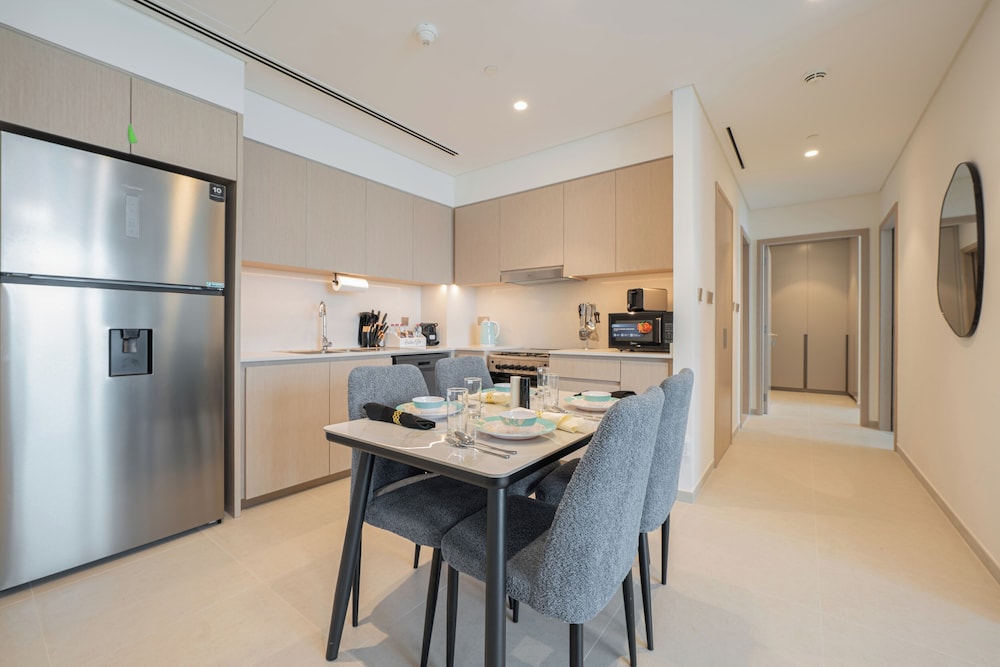 The Skyline Burj Retreat