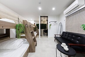Namba Kuromon Central Self Inn
