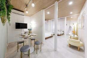 Namba Kuromon Central Self Inn