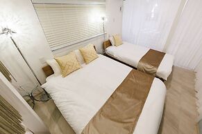 Namba Kuromon Central Self Inn