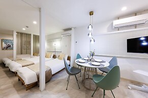 Namba Kuromon Central Self Inn