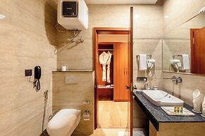 HOTEL WHITE RABBIT