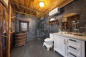 Ta Phin Cottage