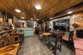 Ta Phin Cottage